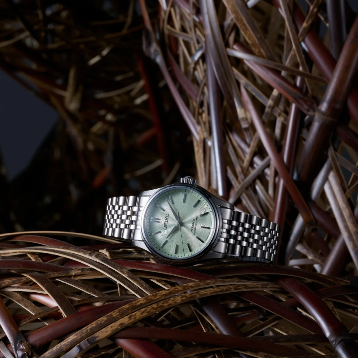 (Hàng mới về T10/2026) Seiko Presage Classic Series HCC002J1 – Nam – Automatic (Tự Động) – Mặt Số 38mm – Kính Sapphire – Mặt Số Wakatake-iro – Họa Tiết Mặt Số Lấy Cảm Hứng Từ Lụa Tomioka - Ảnh 5