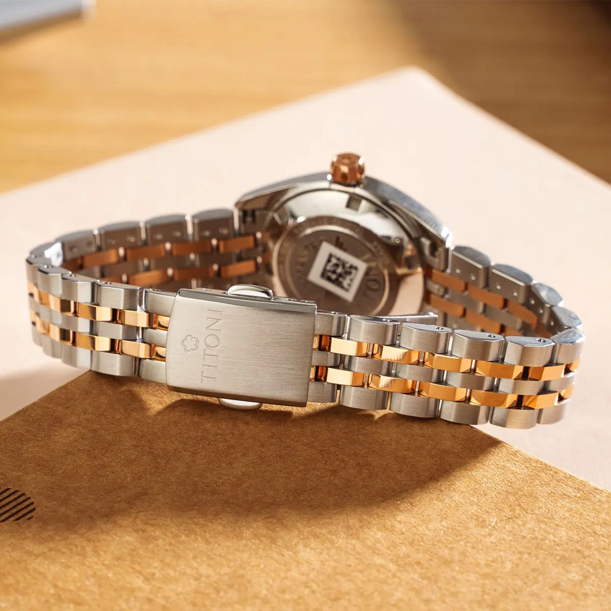 Titoni Airmaster 23909 SRG-063 – Nữ – Kính Sapphire – Automatic – Mặt Số 27mm, Mạ Vàng Hồng PVD, Đính Đá Pha Lê - Ảnh 10